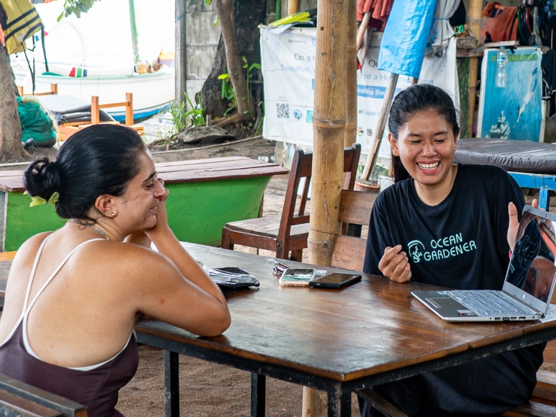 Learning about coral restoration in Amed